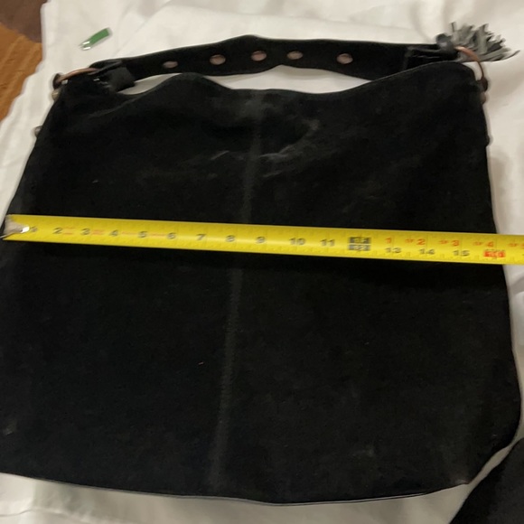 Beautiful Black Tote with a big tassel and handle - Picture 10 of 10